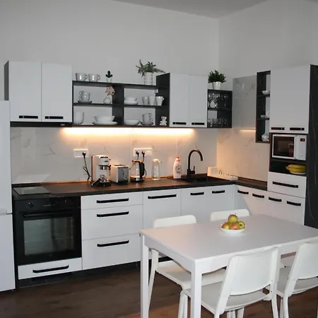 Apartment With Ap Garden 2