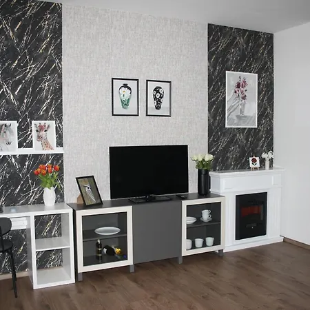 Apartmán With Ap Garden 2 *