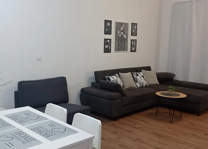 Apartament With Ap Garden 2 *