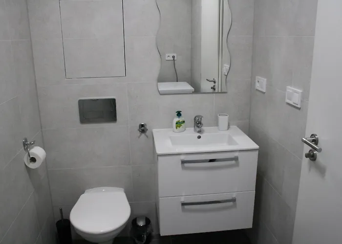 With Ap Garden 2 Apartment